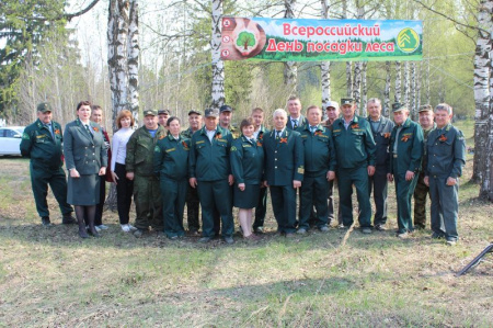 Всероссийский день посадки леса в Дятьковском лесничестве Брянской области