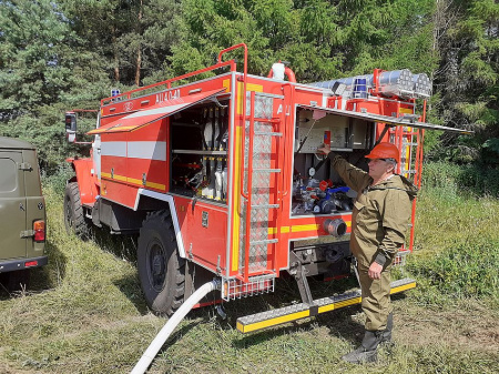 Тренировка по межмуниципальному маневрированию лесопожарных формирований проведена в Курской области